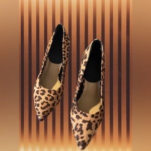 Target pump, 7.5 wide, gorgeous!​​